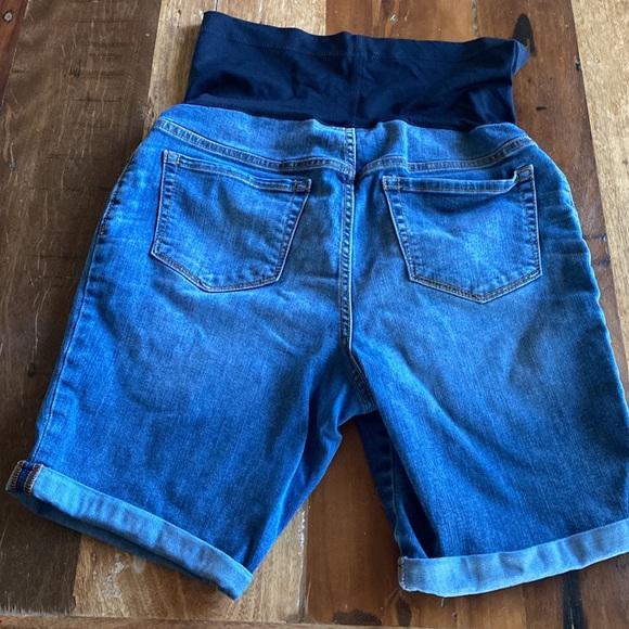 Maternity Bermuda shorts - Picture 4 of 5